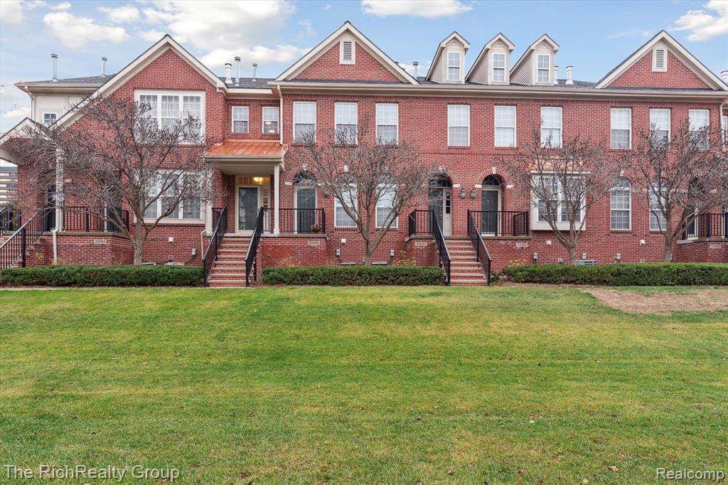 25500 Saint James - Photo 1