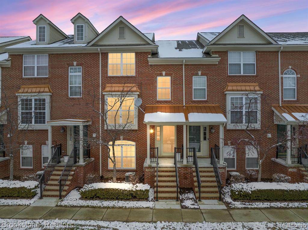 25445 Saint James - Photo 1