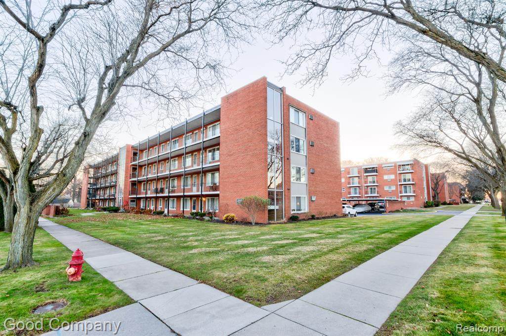 2820 Woodslee Drive - Photo 1