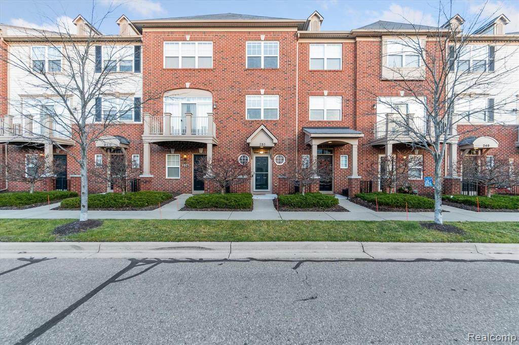 252 Wright Street - Photo 1