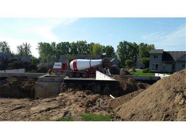 2731 Ambassador St - Photo 1