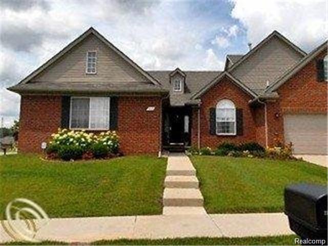 2742 Brooklyn Dr - Photo 1