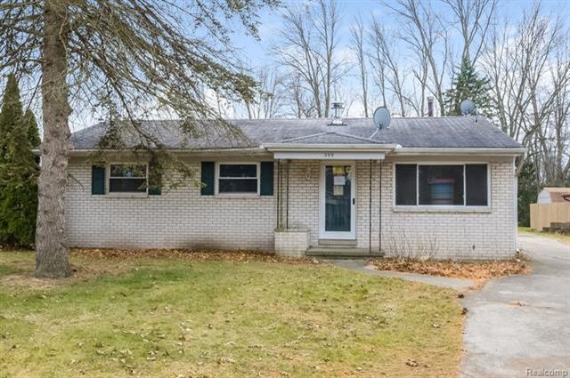 399 Kent St - Photo 1