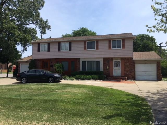 22836 Greenview Rd - Photo 1