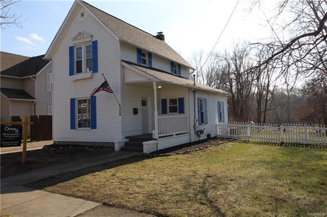 308 Mill St - Photo 1