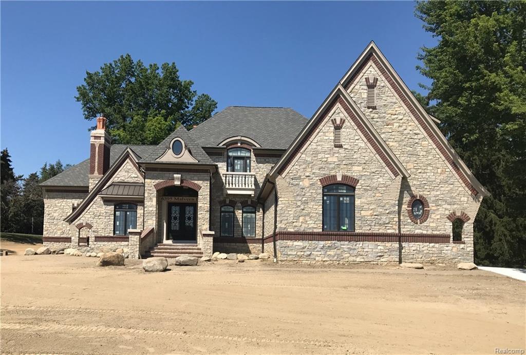 6395 Malvern Dr - Photo 1