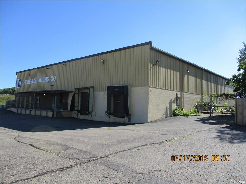 3419 Lapeer Rd - Photo 1