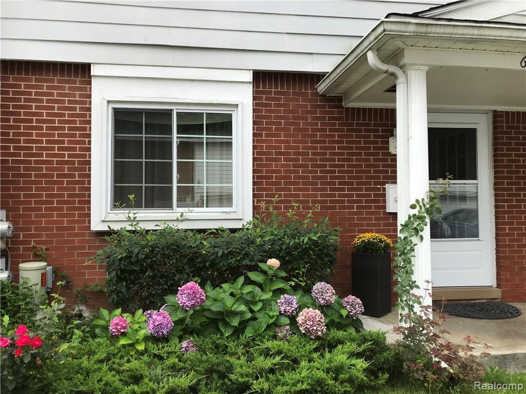 6645 Andersonville Rd - Photo 1