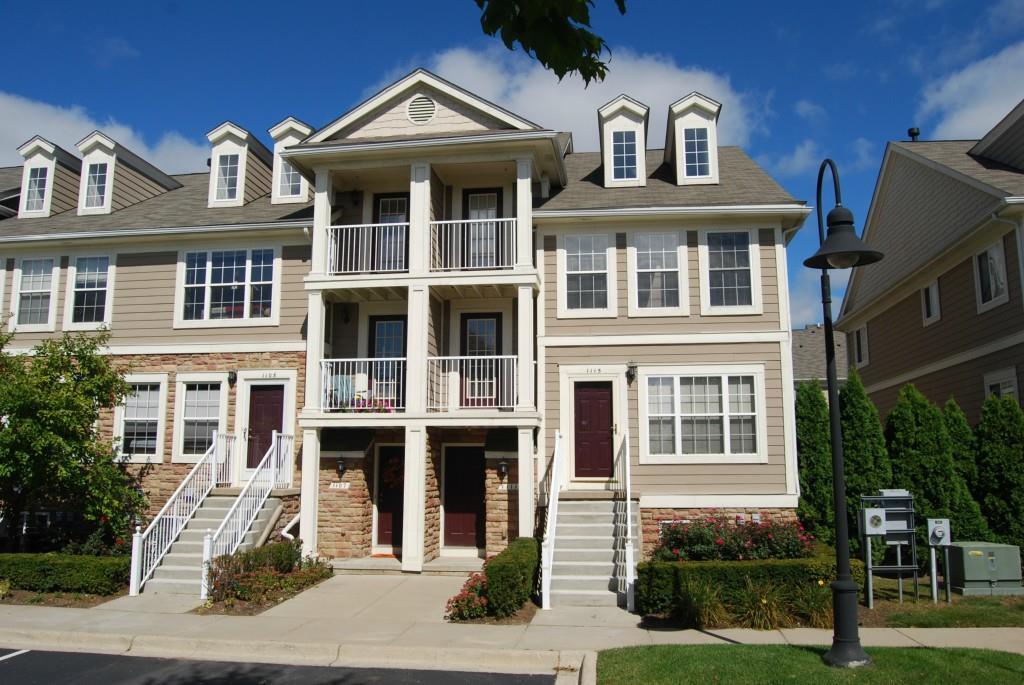 1111 Beaver Run - Photo 1