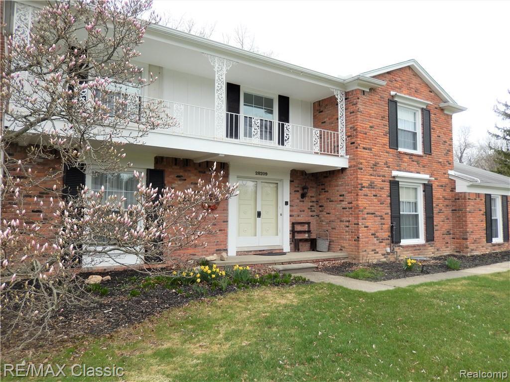 28209 Danvers Dr - Photo 1