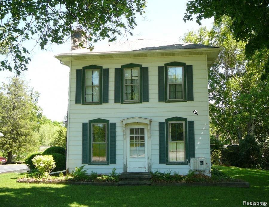 1129 Rickett Rd - Photo 1