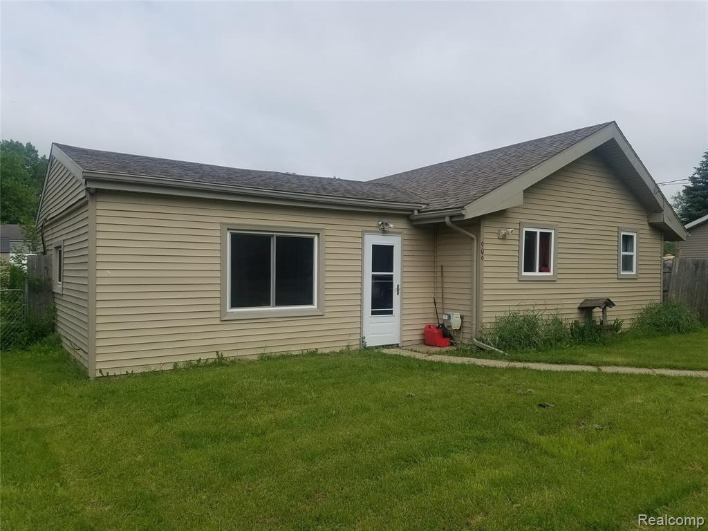 906 Nafus St - Photo 1