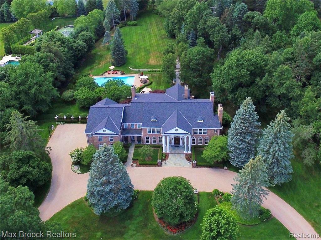 1115 Country Club Rd - Photo 1