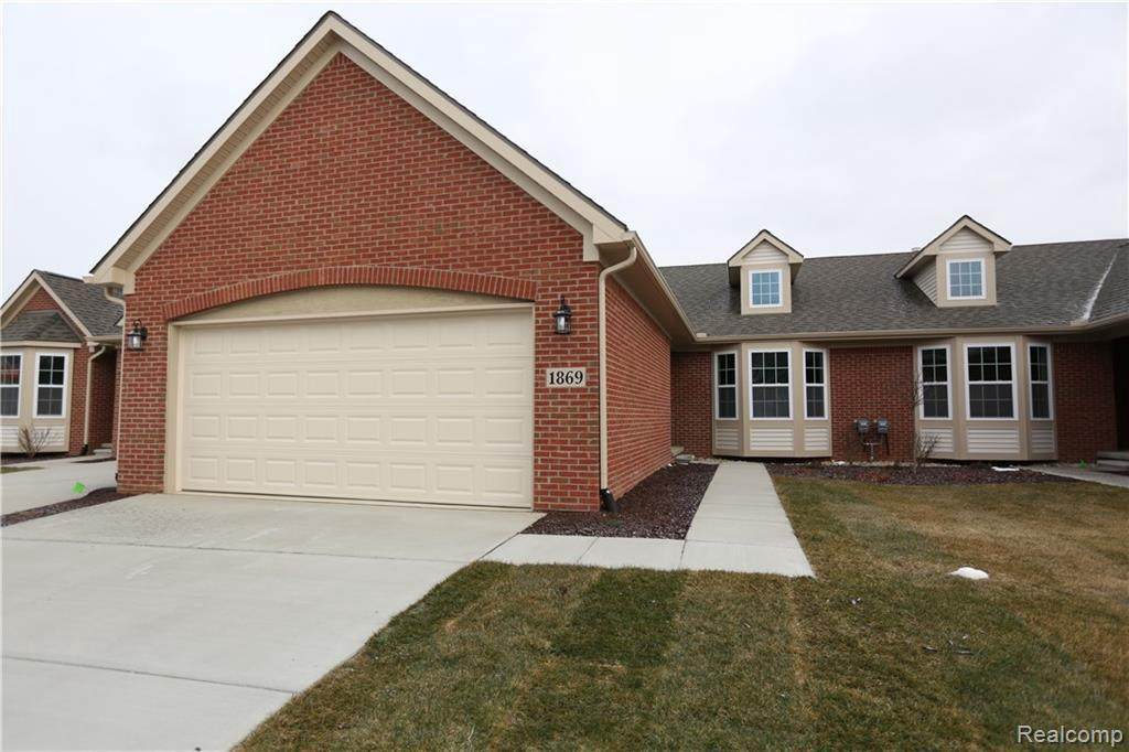1921 Egret Pointe - Photo 1