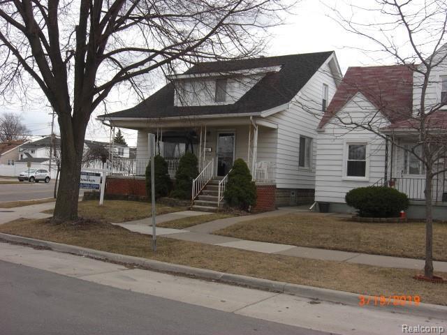 14321 Wellesley St - Photo 1