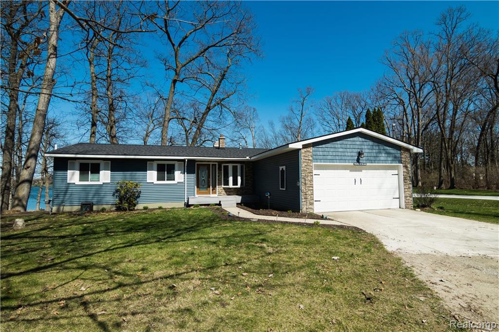 9477 Ridge Rd - Photo 1