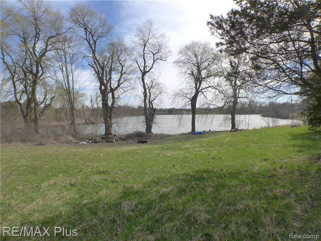 4615 Genesee Rd - Photo 1