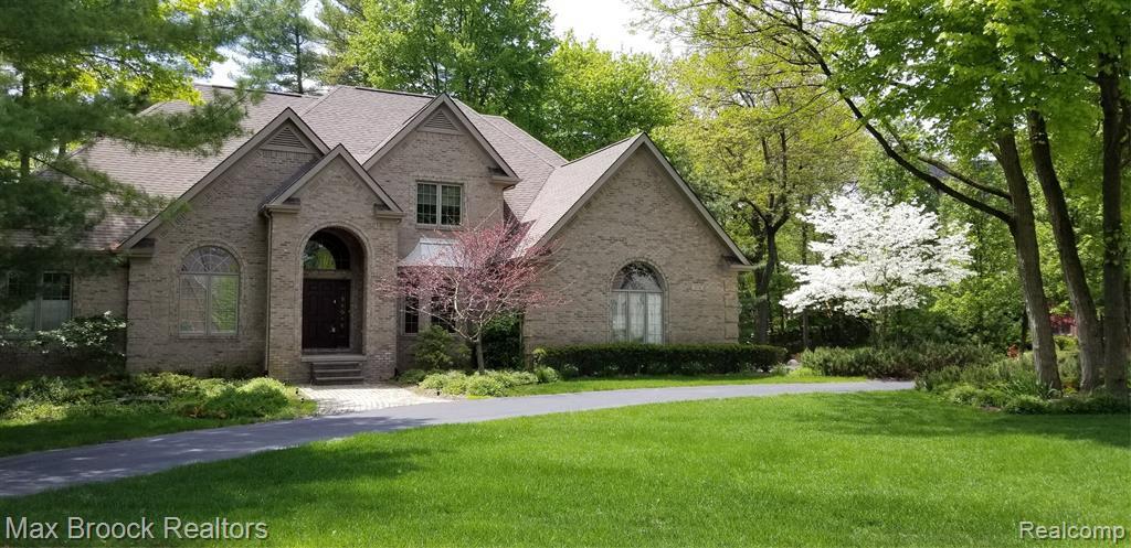 1774 Huron Crt - Photo 1