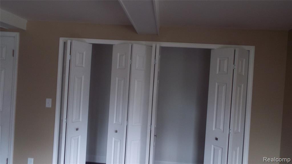 36206 Sandra St - Photo 1