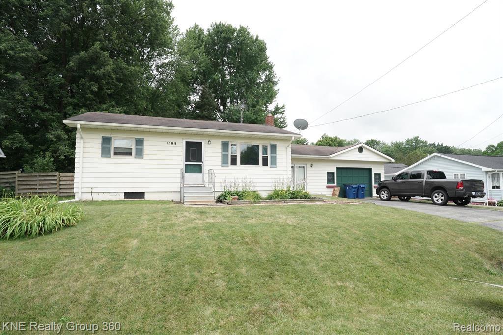 1195 Alton Ave - Photo 1