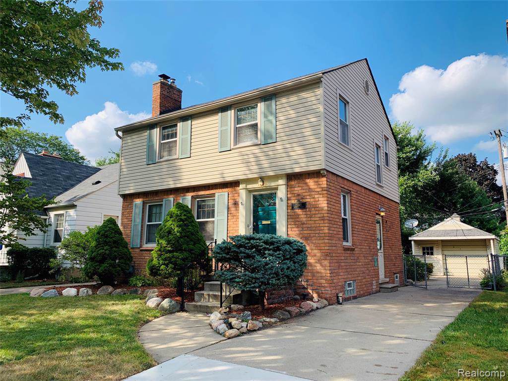 23148 Cromwell St - Photo 1