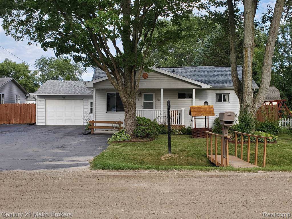 2235 Christner St - Photo 1