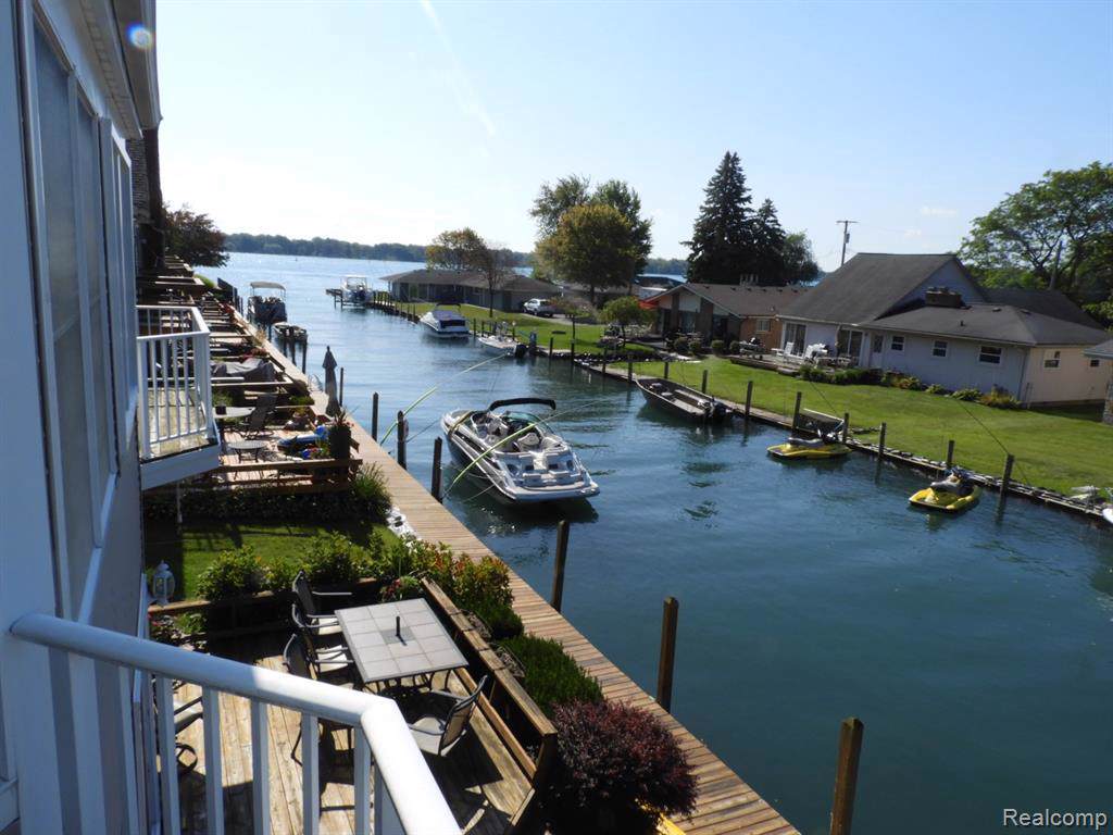 143 Cherryl Ln - Photo 1