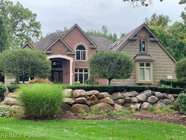 9354 Amherst Dr - Photo 1