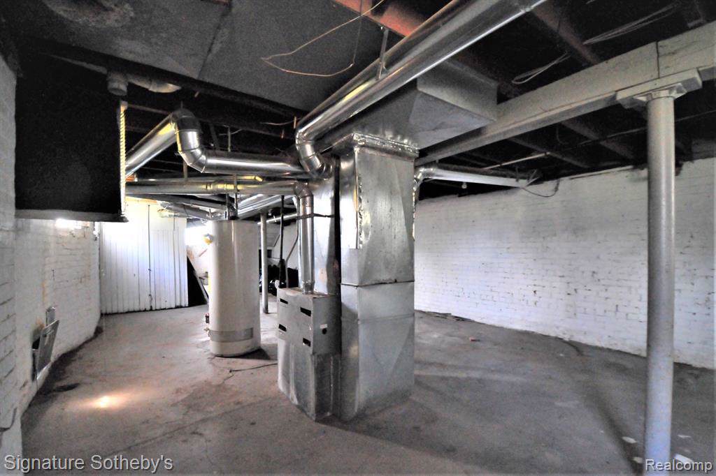 2501 Cadillac Blvd - Photo 1