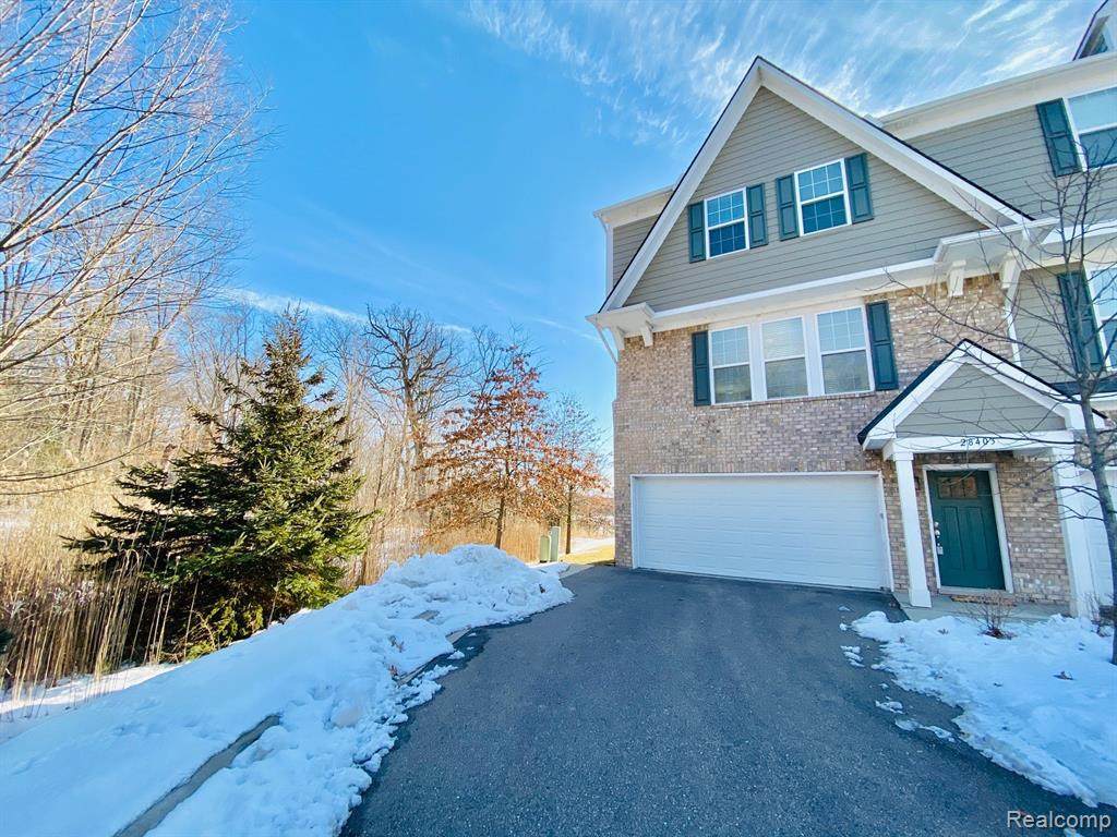 28403 Melanie Ln - Photo 1