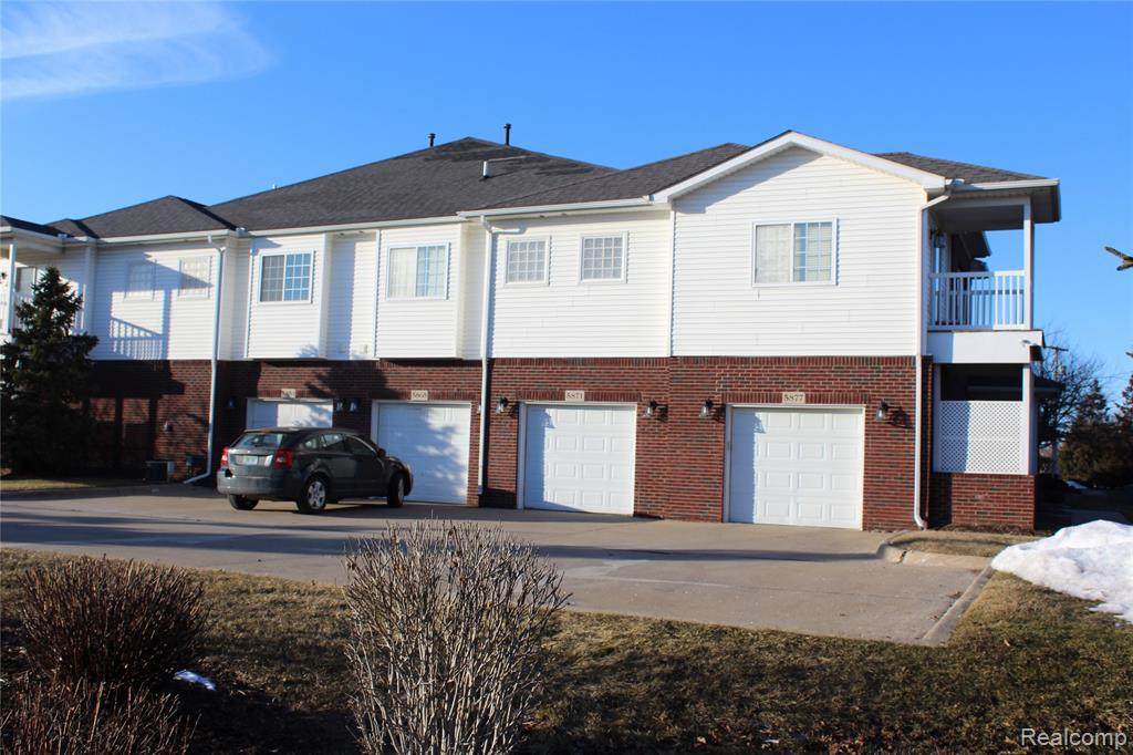 5865 Twin Oaks Dr - Photo 1