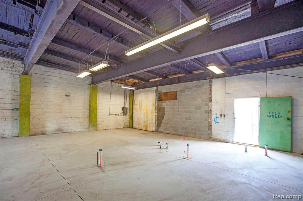 1524 Bagley St - Photo 1