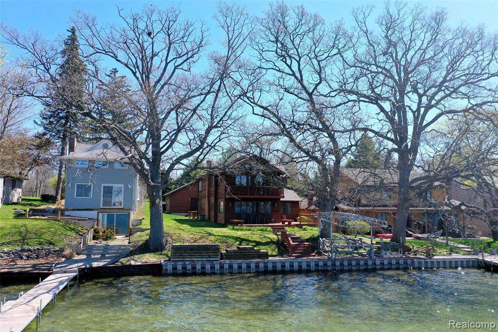 12298 Windsor Beach Dr - Photo 1