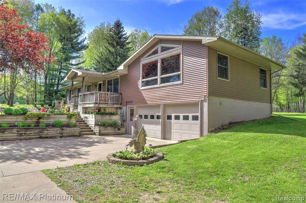 4926 Zion Rd - Photo 1