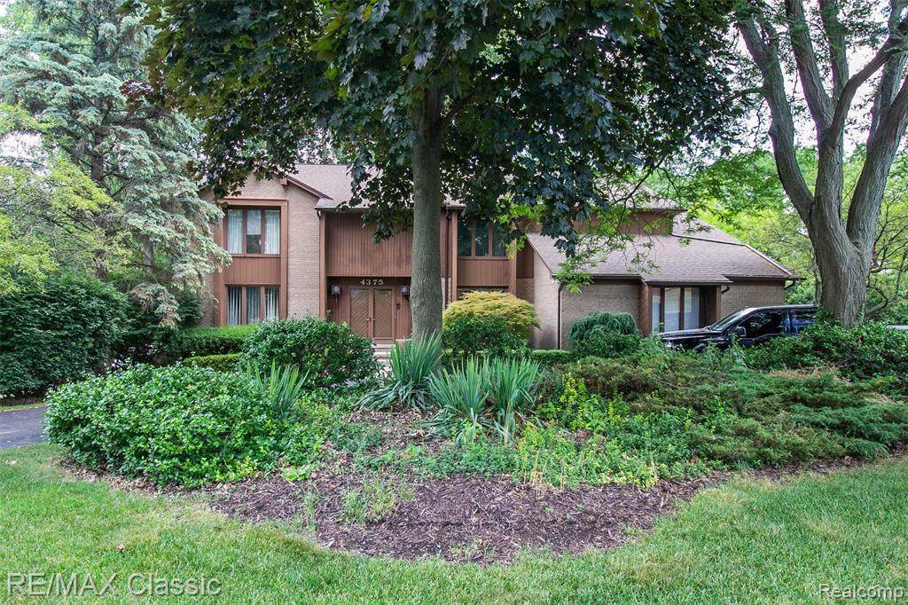 4375 Middleton Dr - Photo 1