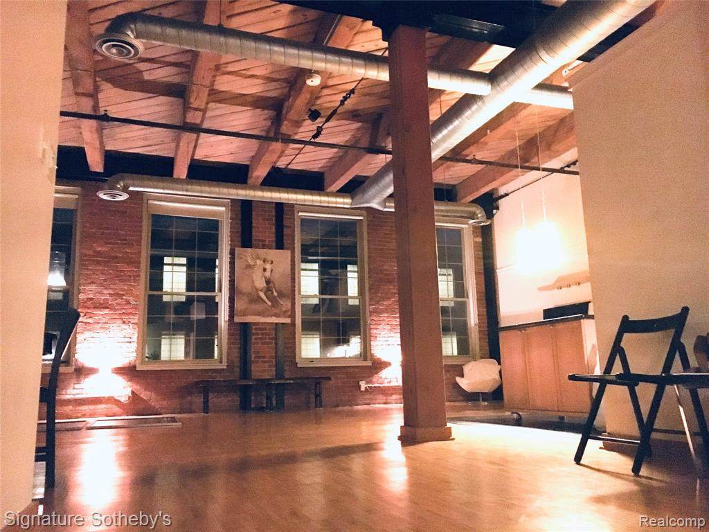 200 River Place - Photo 1