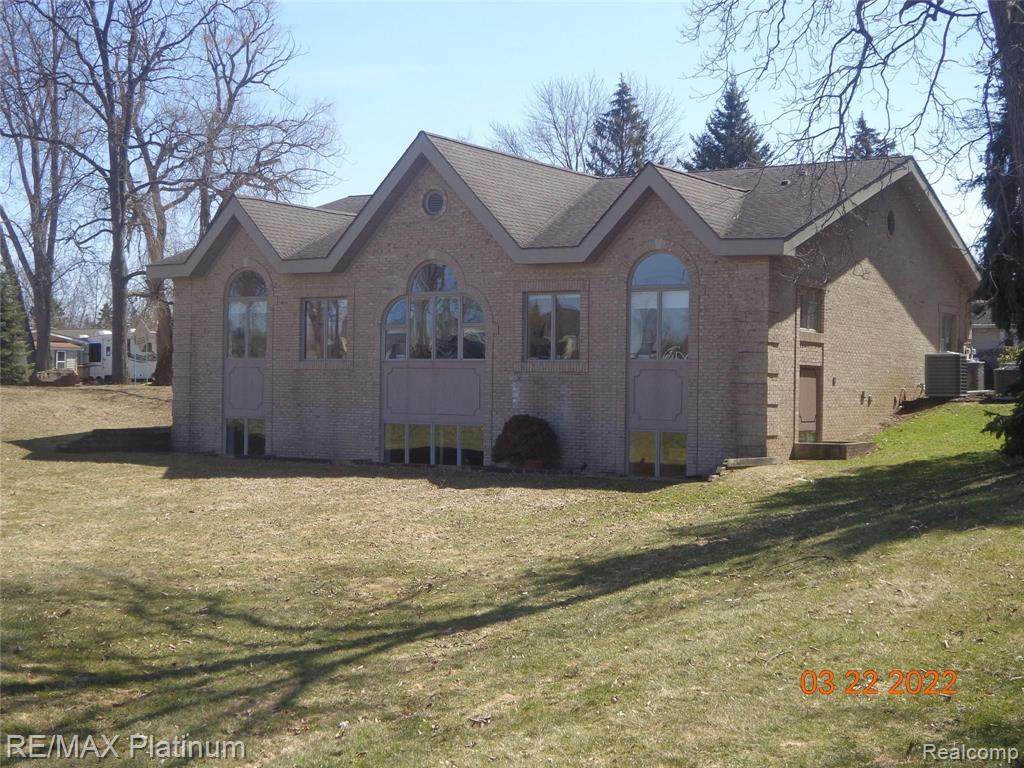 11436 Highland Road - Photo 1