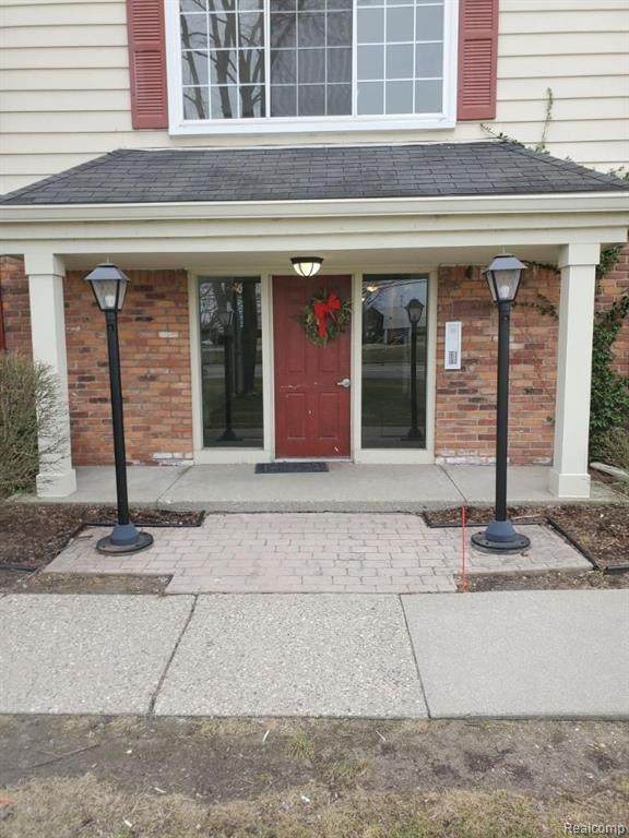 777 Maple Road - Photo 1