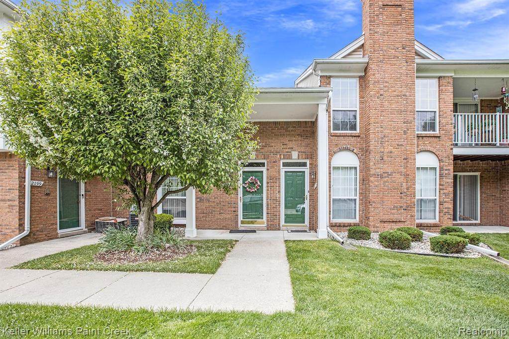 52115 Heatherstone - Photo 1