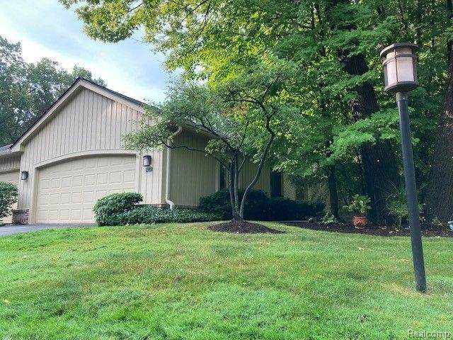 1222 Woodcrest Circle - Photo 1