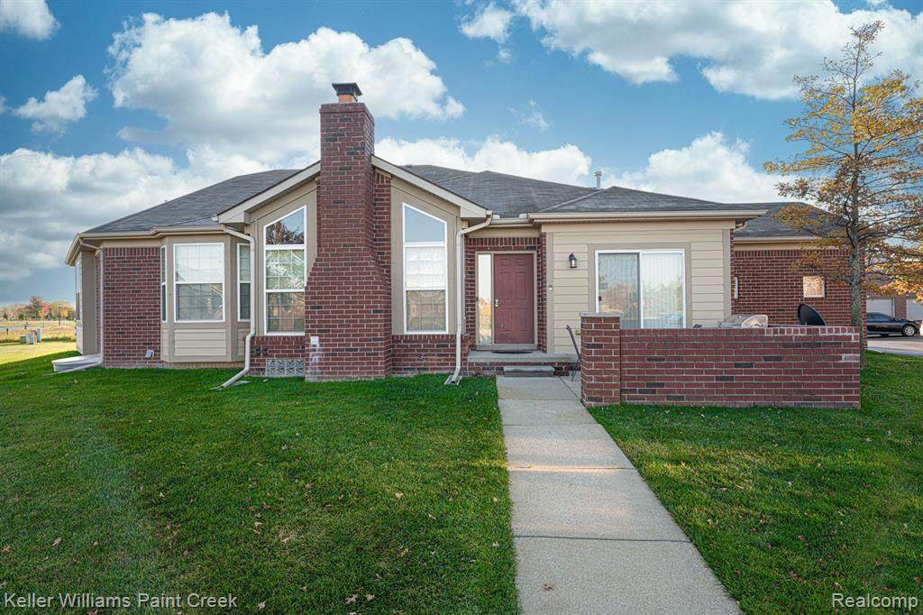 5694 Murphy - Photo 1