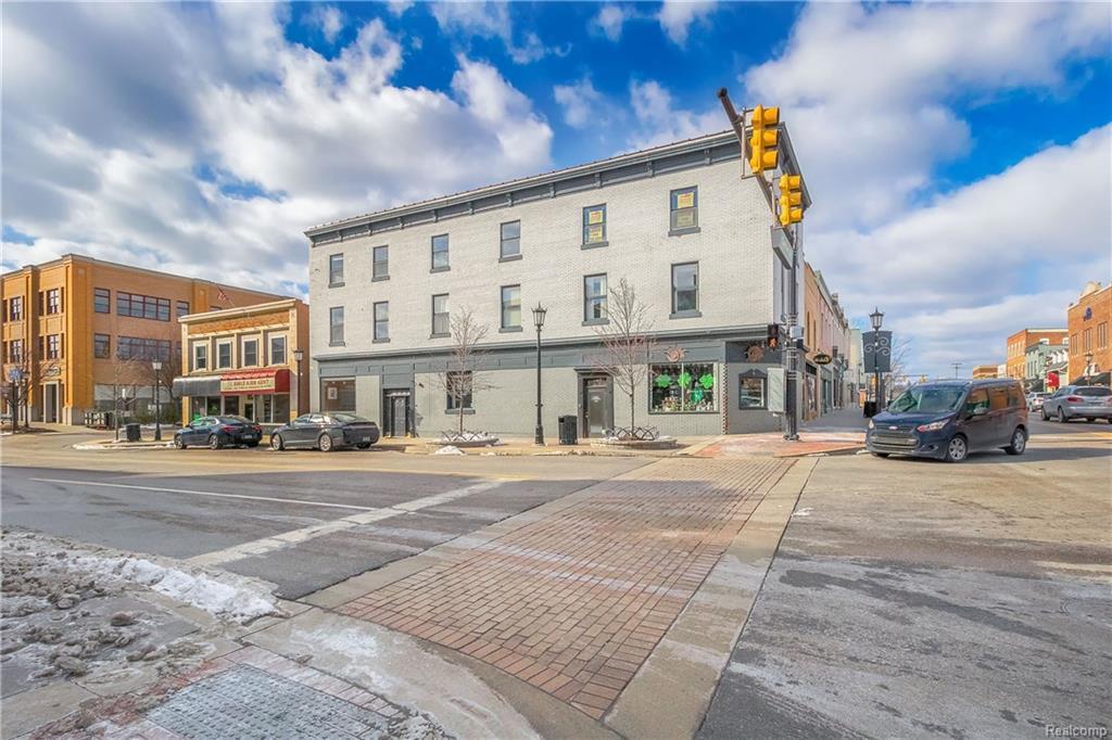 104 Main St - Photo 1