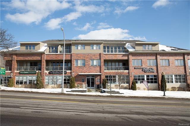 714 Main St - Photo 1