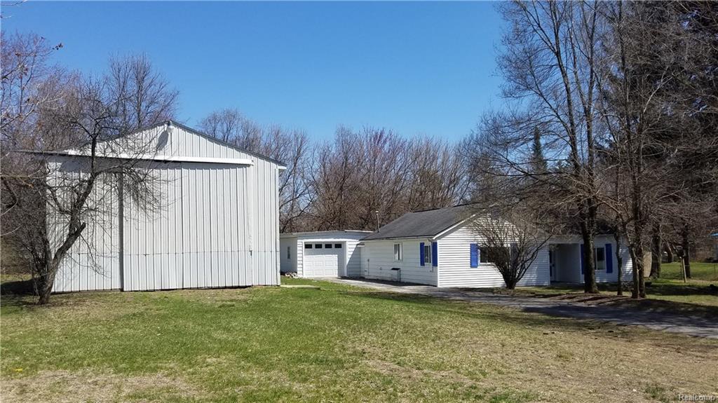 4095 Jordan Dr - Photo 1