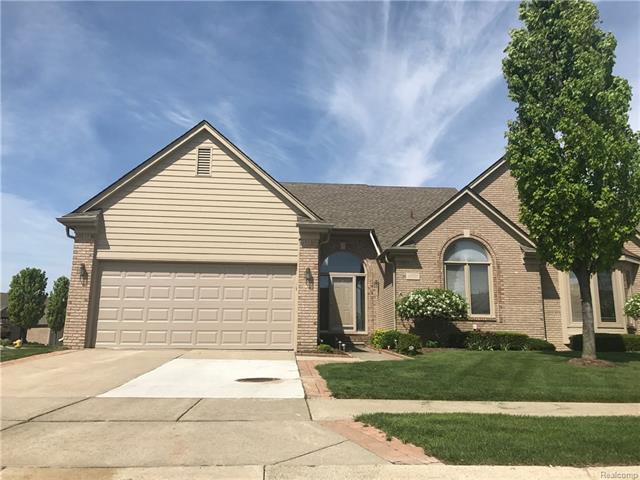 45339 Diamond Pond Dr - Photo 1