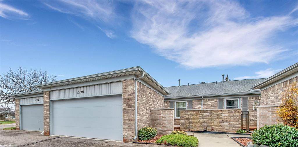 48871 Bay Shore Court - Photo 1