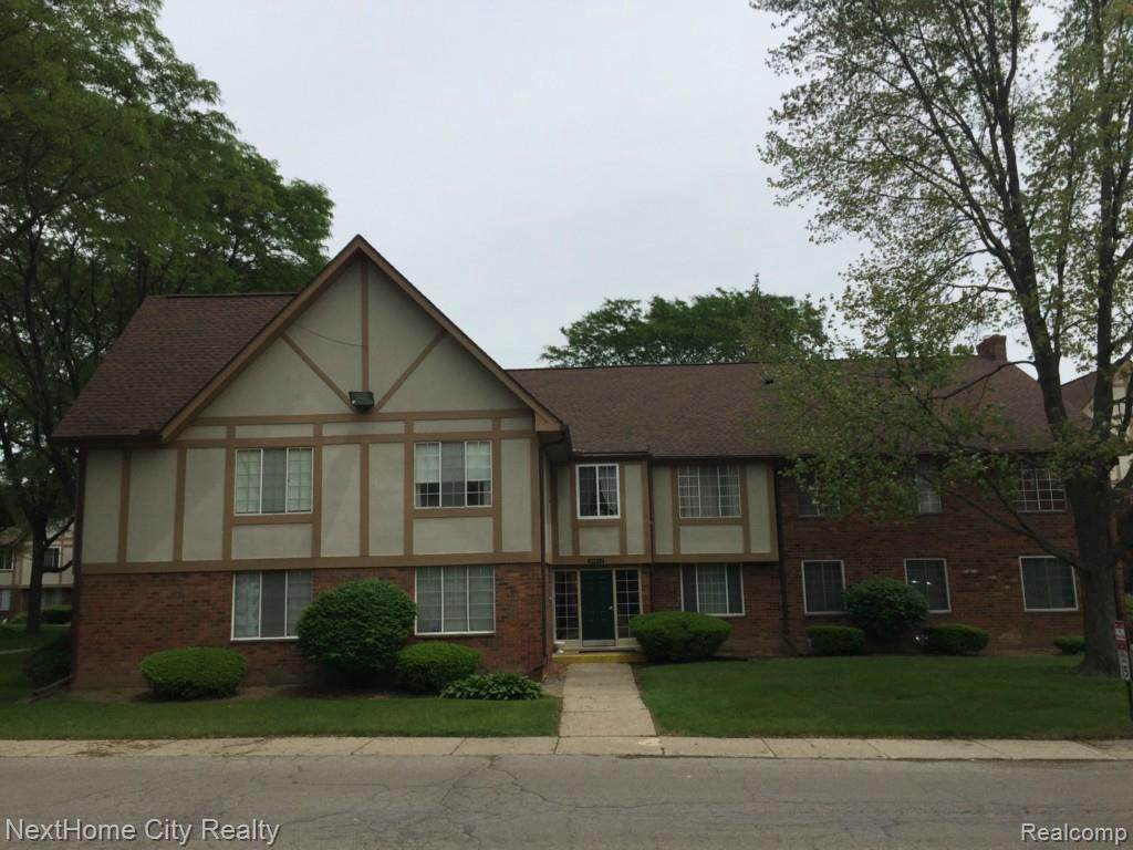 30212 Southfield Road - Photo 1