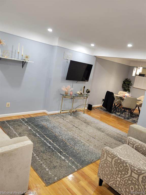 9931 Middlebelt Road - Photo 1