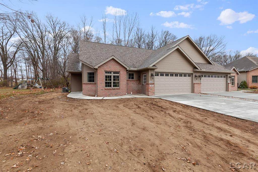 1698 Rivers Edge - Photo 1