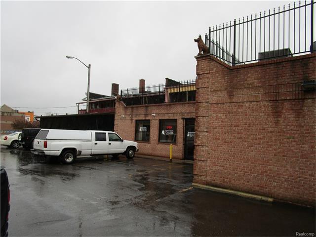 7620 Vernor - Photo 1